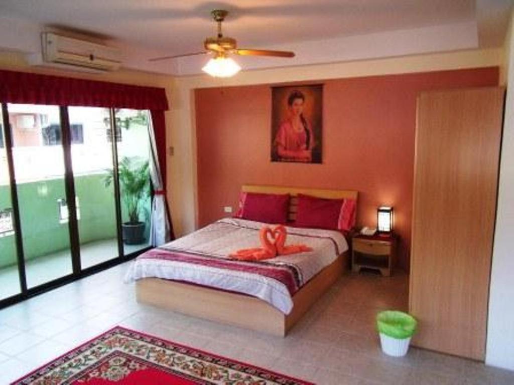 Billabong Hotel Pattaya Quarto foto